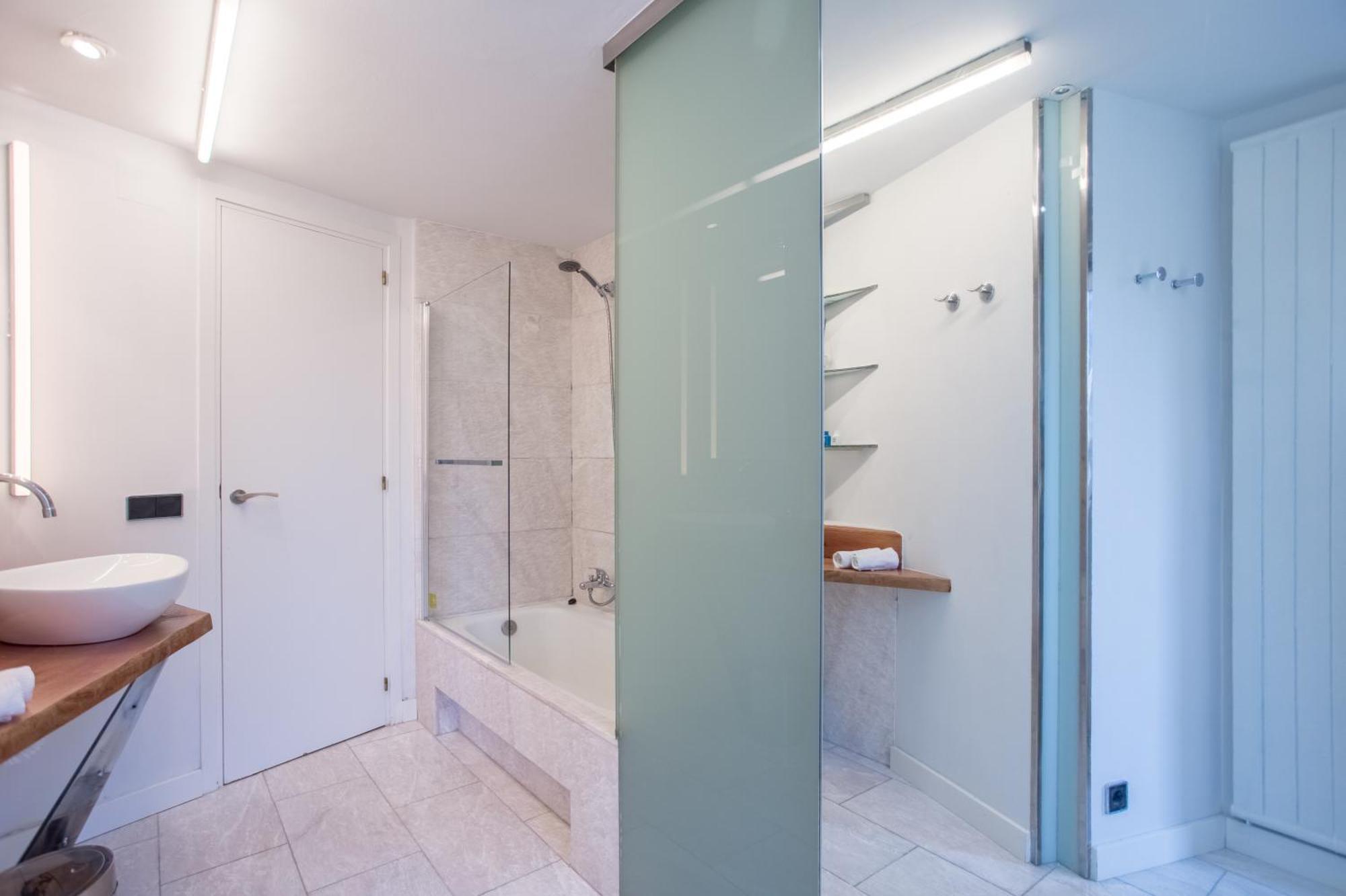 Luxury Villa Cela Masnou Buitenkant foto